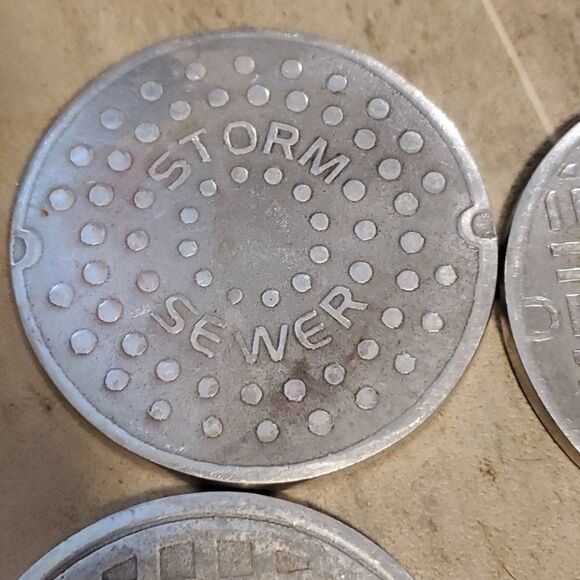 Godinger Metal Set of 4 Storm Sewer Coaste… - Picture 5 of 6